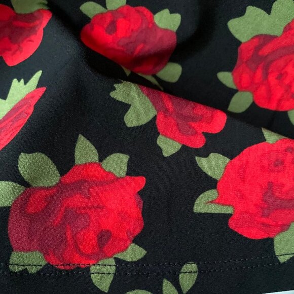 LuLa Roe XXS Simple Comfortable Red Rose Tunic - Picture 13 of 15